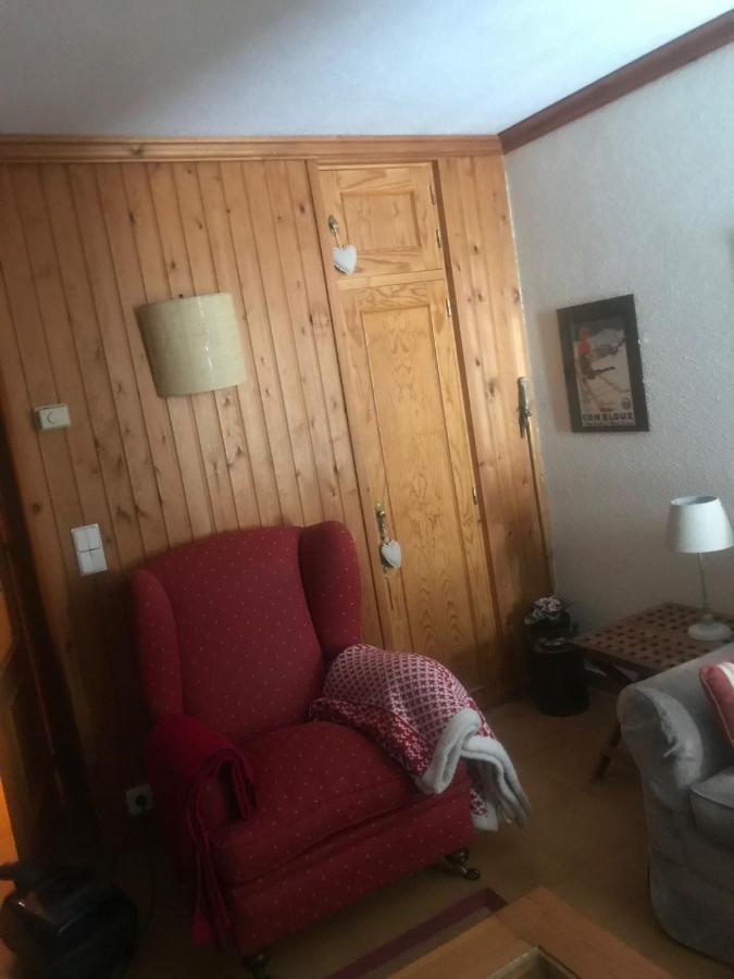Acogedor Apartamento En Астун Екстериор снимка
